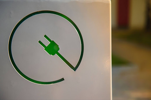 Ícone de tomada na cor verde